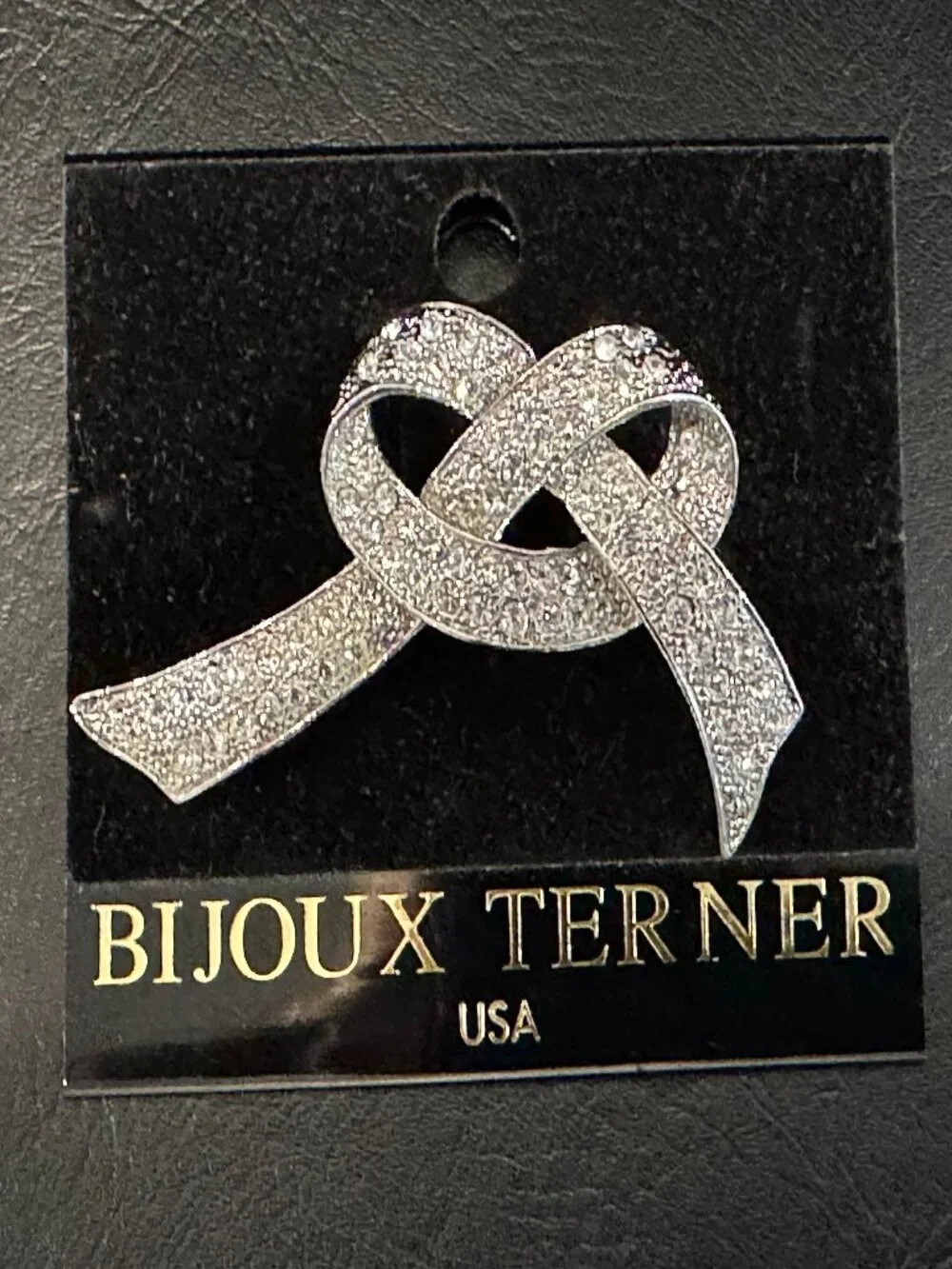 New Old Stock Bijoux Terner Silver Tone Crystal Knot Brooch Pin Vintage
